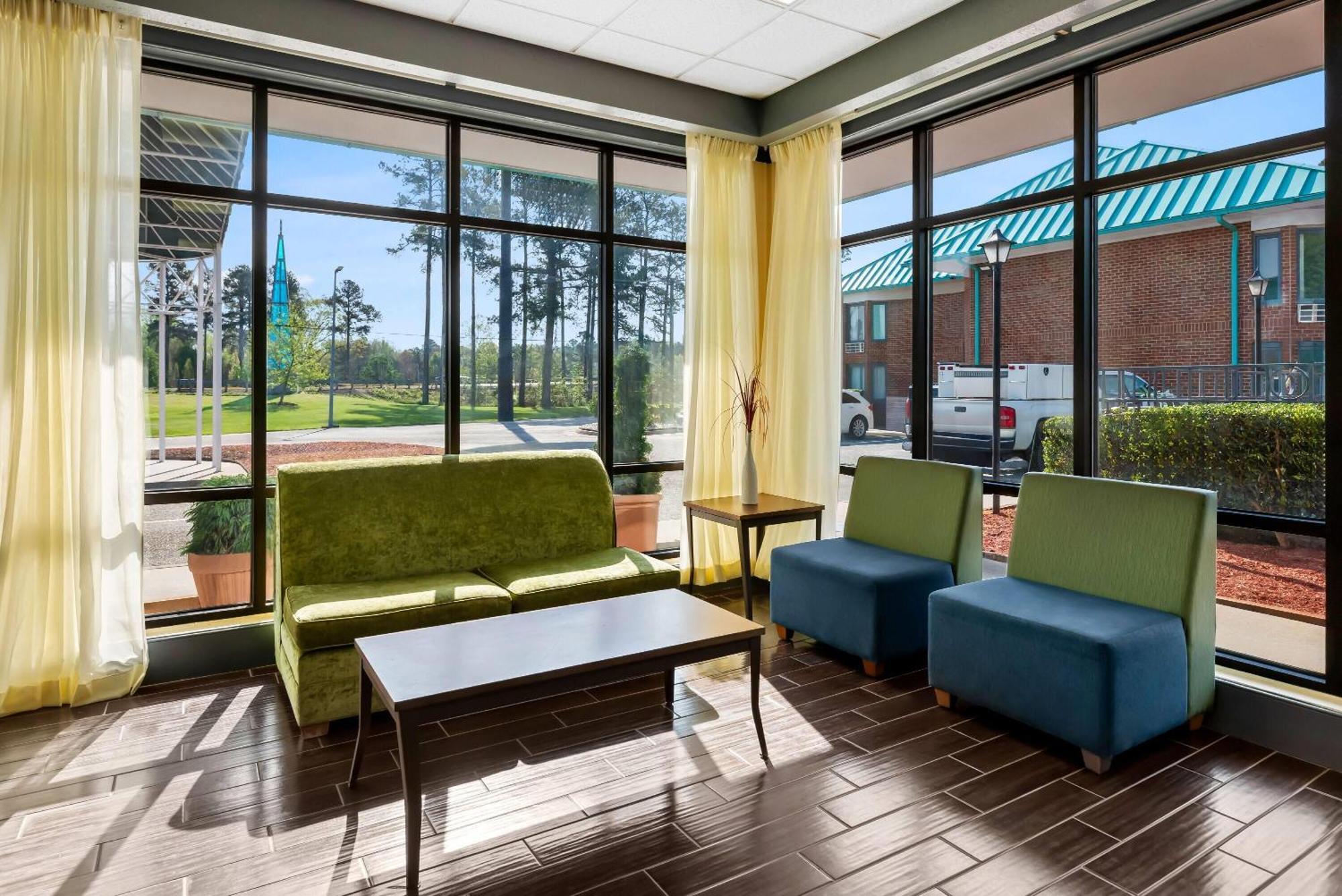 Days Inn By Wyndham Petersburg/South Fort Lee Exterior foto